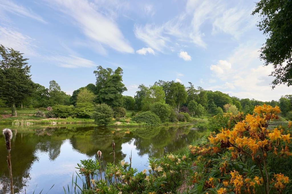 Idyllic 12 Bedroom Country Home Forres Exterior photo